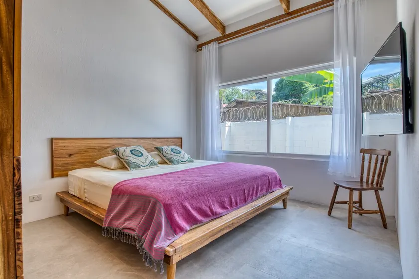 Modern, Super close to beach All you need or want7 - Image 1