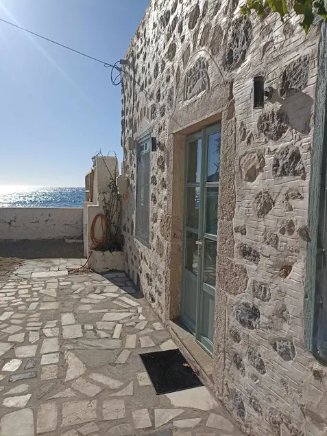 Casa Mar on Kantouni Beach - Image 1