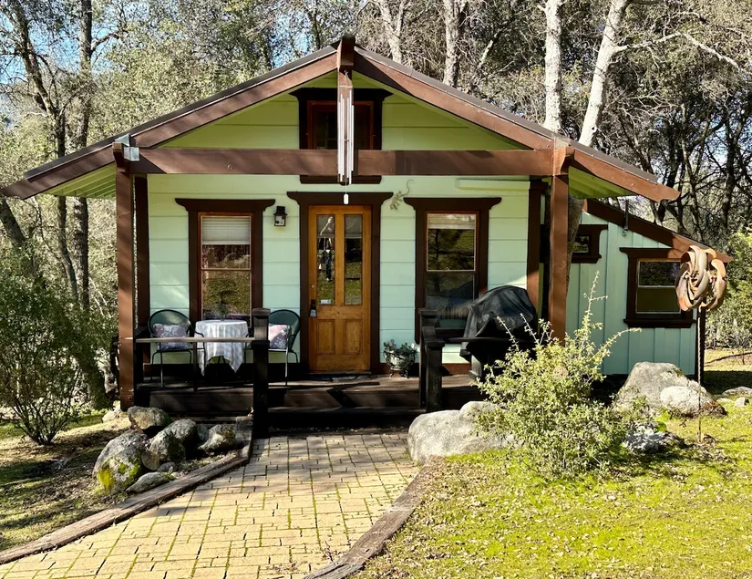 Lovers' Cabin at Yosemite Dreams - Image 1