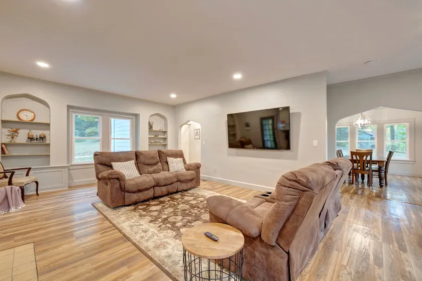 Near IU/Max 10/Secluded 5 acres/Pets/disc% - Image 1