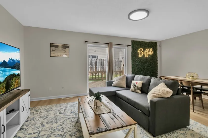 Downtown & Upscale - Image 1