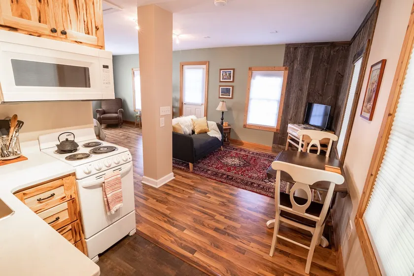 Main Street Viroqua Apartment - Image 1