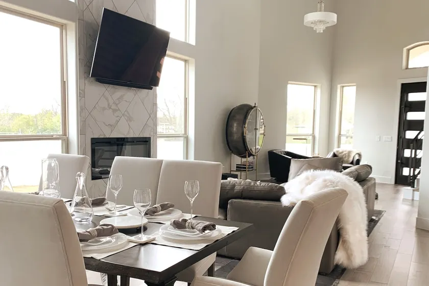Spacious Home Near Domain, Q2 Stadium, DT 13mi - Image 1