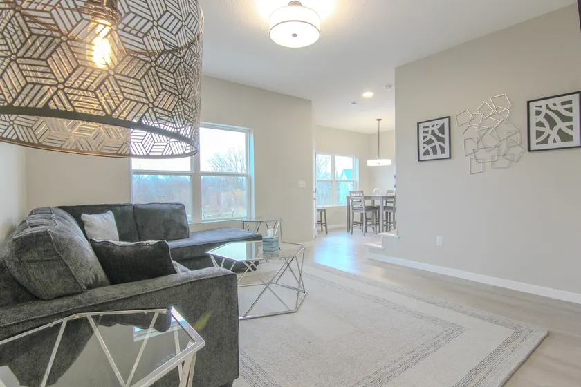 3Bed/2.5Bath - 2 Stall Attached Garage! - Image 1
