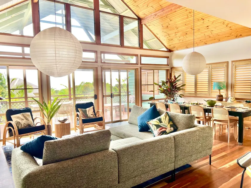 Loloma! Luxe 4 bed, 2 bath Villa - Image 1