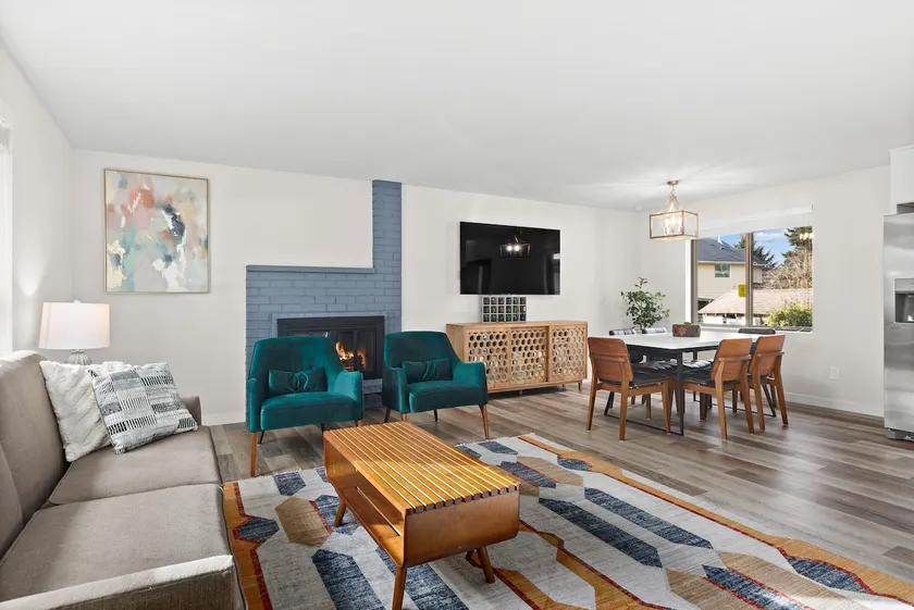 Newly Remodeled 3 BR/2 Bath Home - Image 1
