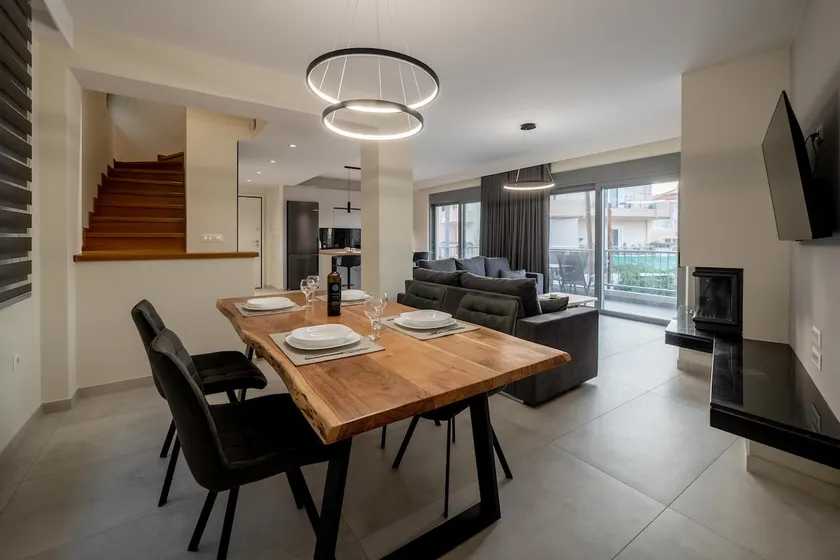 Smart 3bed maisonette 133sqm short walk to Nafplio - Image 1