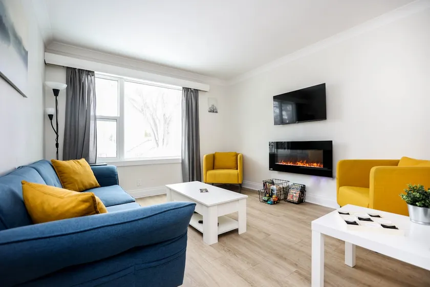 2 Bedroom, Off-Street Parking & Free Laundry - Image 1