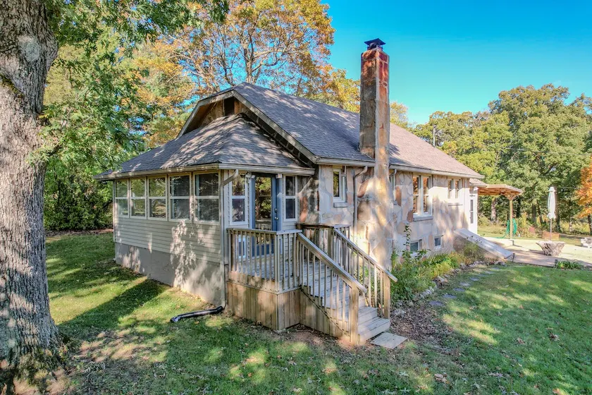 The Cottage on Green Hills - Image 1