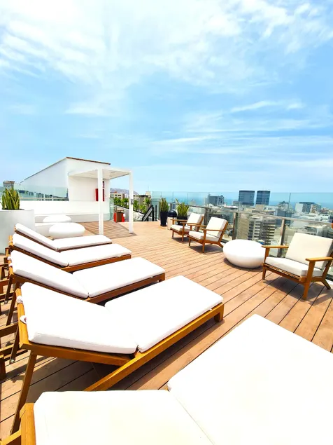 Stylish New 3-Br Apt in Miraflores - Image 1