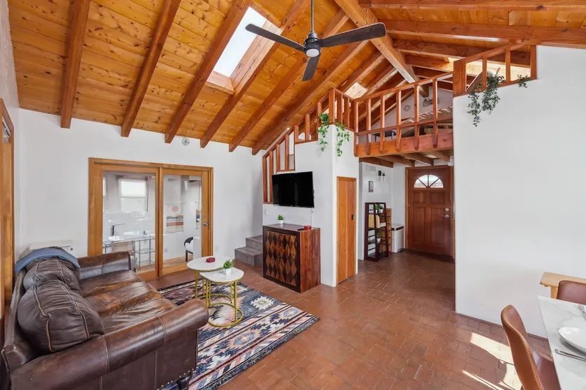 Serene, Stylish, Central Santa Fe Home - Image 1