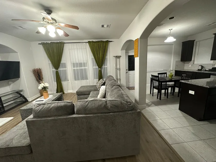 Cozy Home in Conroe (77304). Close to everything. - Image 1