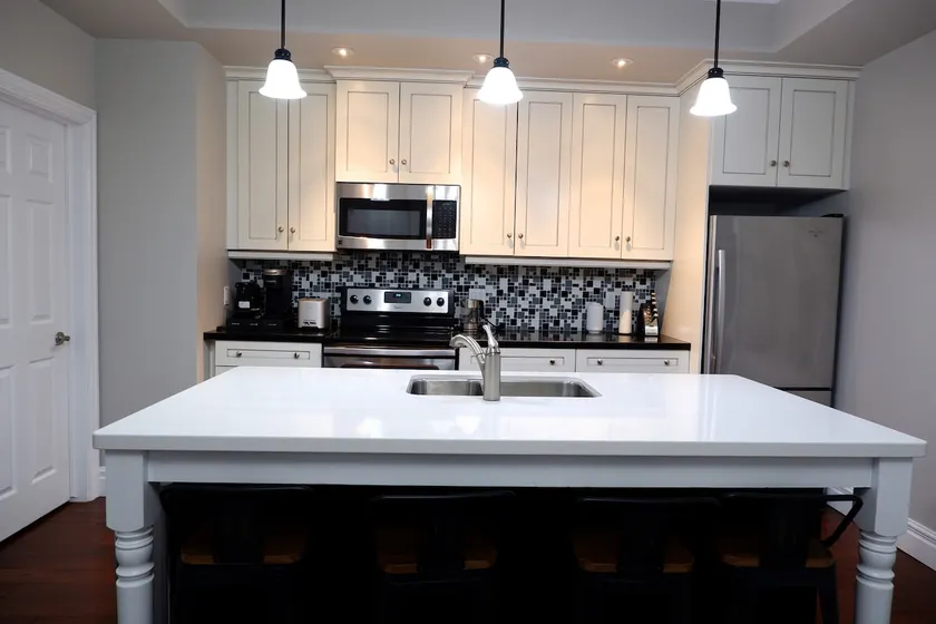 Central London - Modern & Comfy - Image 1