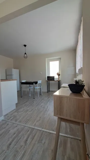 independent accommodation, 2 people - Image 1
