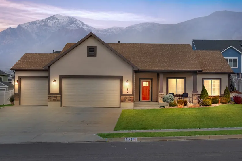 Canyon Vista Home - Image 1