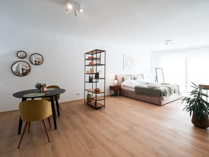 Apartment for 2 in the center: WiFi, kitchen, parking - Image 1
