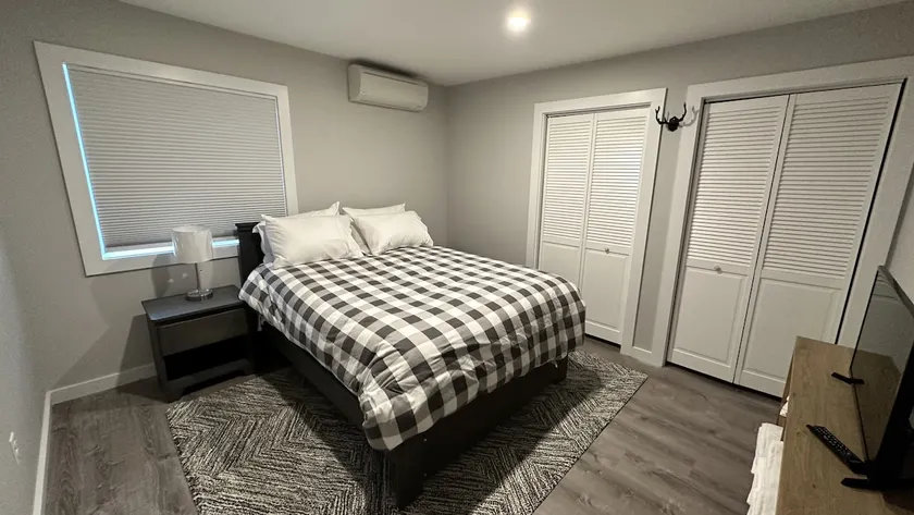 Above the Mat - Downtown 1 Bedroom Condo - Image 1