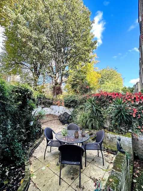 Kensington Garden Sanctuary - Image 1