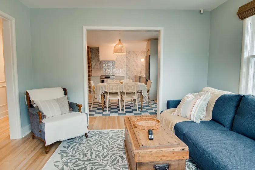 The Coastal Cottage Unit - Image 1
