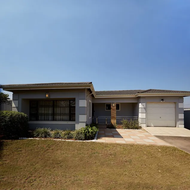 Your Cozy Township Paradise. - Image 1