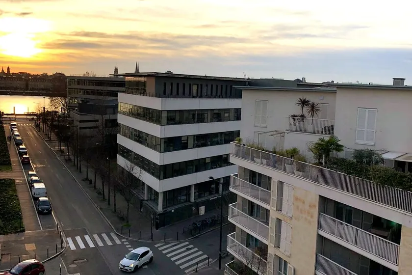 Garonne River Big Apartment with parking! - Image 1