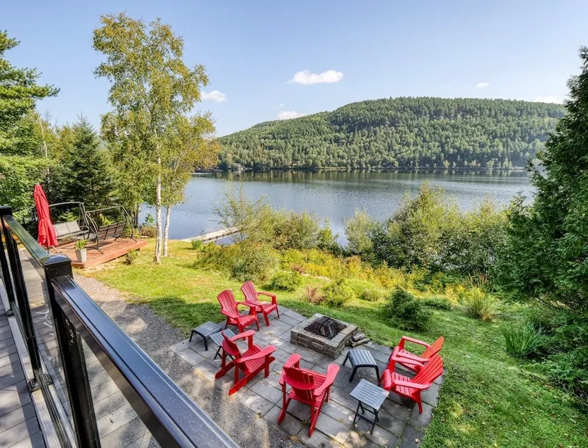 Chalet with Spa + Private Beach + Sunrise - Image 1