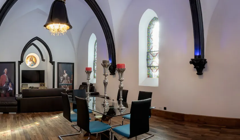 Old chapel in the center of Remiremont - Image 1