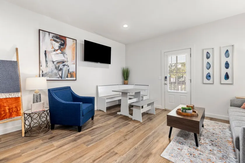 Private Unit near Auburn & RTJ | Comfortable Stay - Image 1