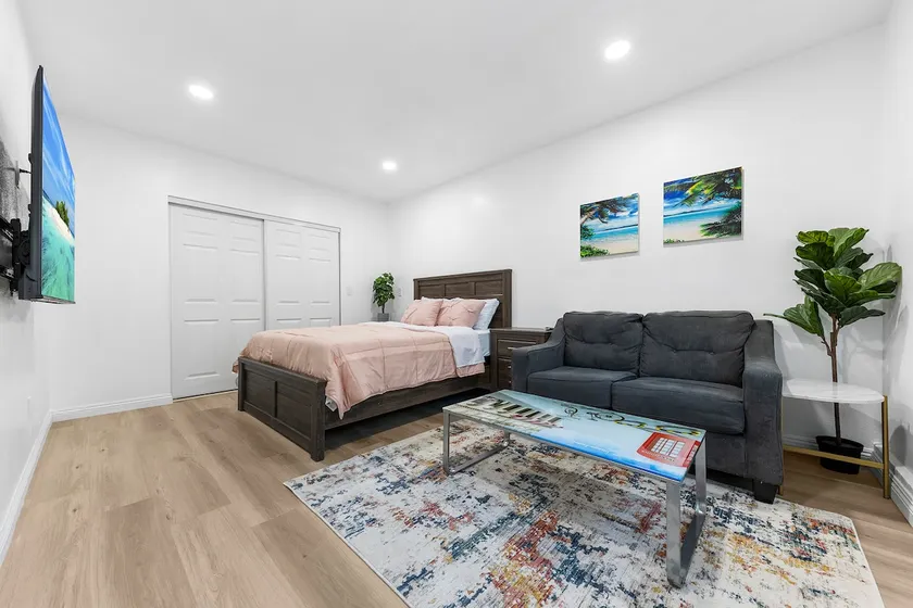 Cozy House Unit B in the heart of Rowland 2368B - Image 1
