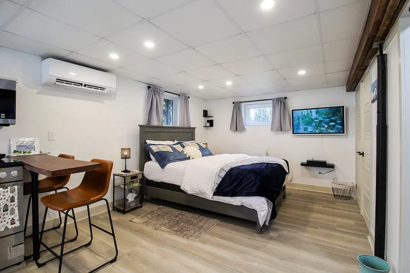 Cabot Street Retreat: Cozy, Clean, and Neat - Image 1