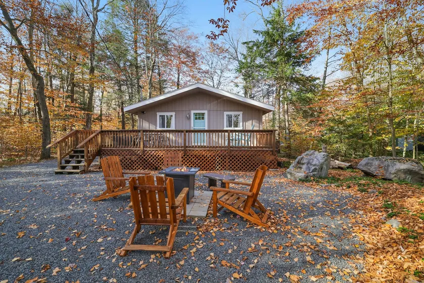 Family Friendly Cabin With A Firepit And A Hot Tub In Heart of Poconos - Image 1