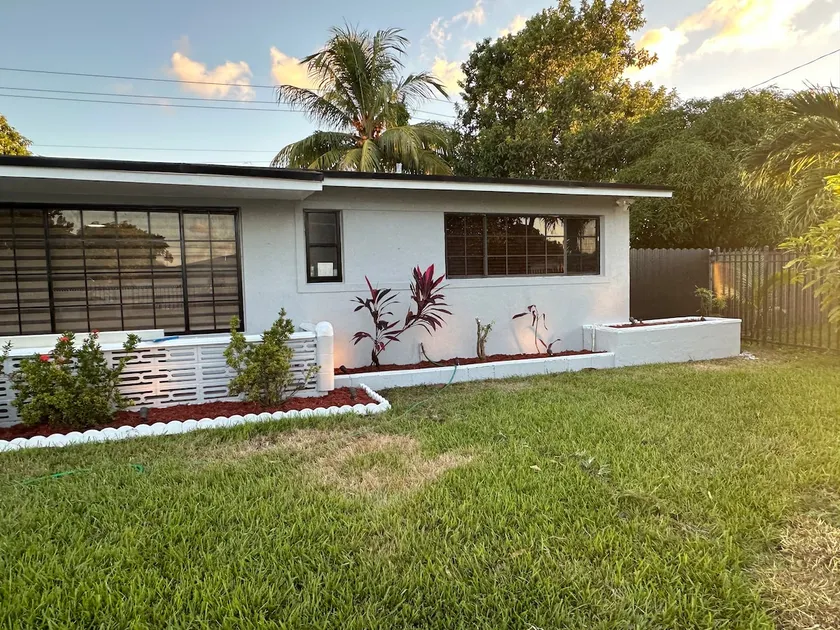 Home in Miami Gardens - Image 1