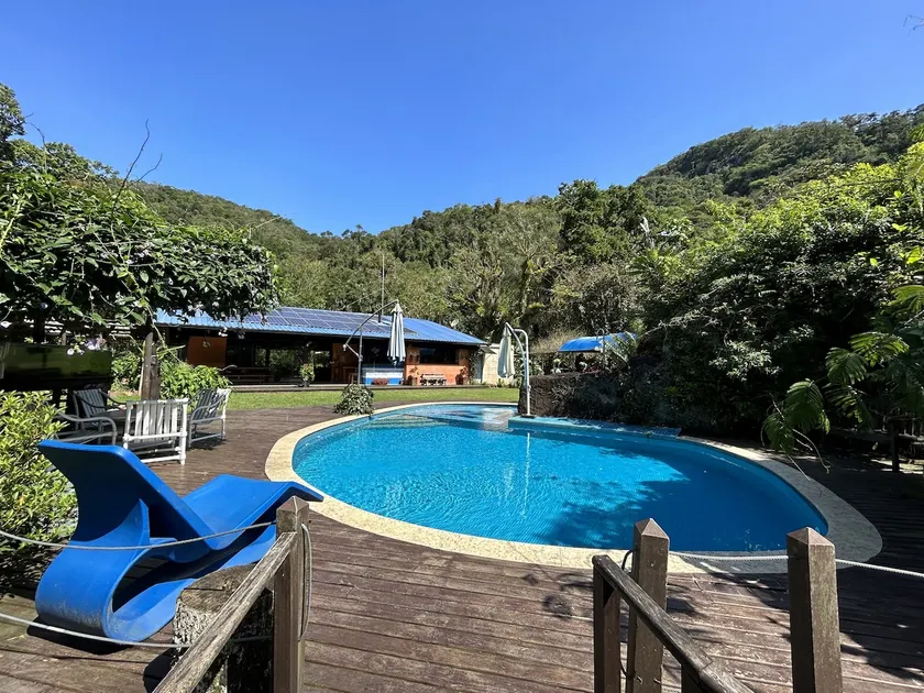 Changing room, swimming pool, sauna, barbecue, 10 min to the beach - Image 1
