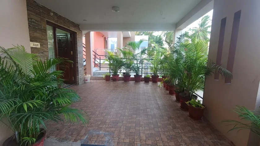 Happy Home - 2 BHK - AC - Luxury Bungalow - Image 1