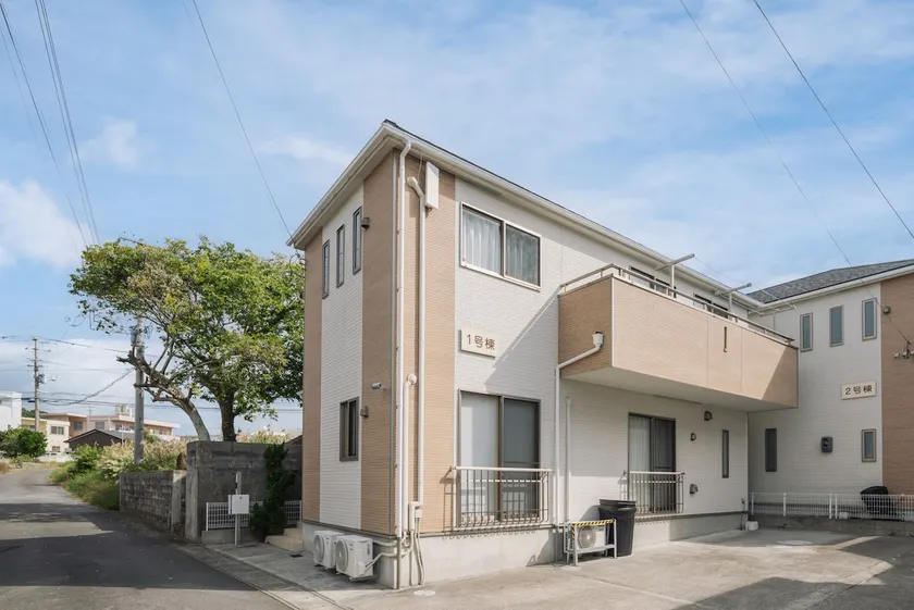 Building 1: Recommended for family & group travel in a popular tourist area, an entire building for rent, unattended hotel, for up to 9 people - Image 1