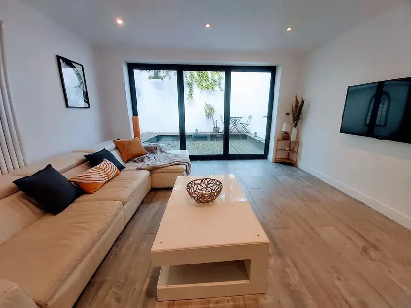 4 Bedroom House that sleeps 8 - Image 1