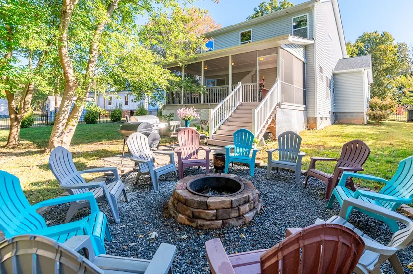 Vintage Retreat near Stutts Marina - Image 1