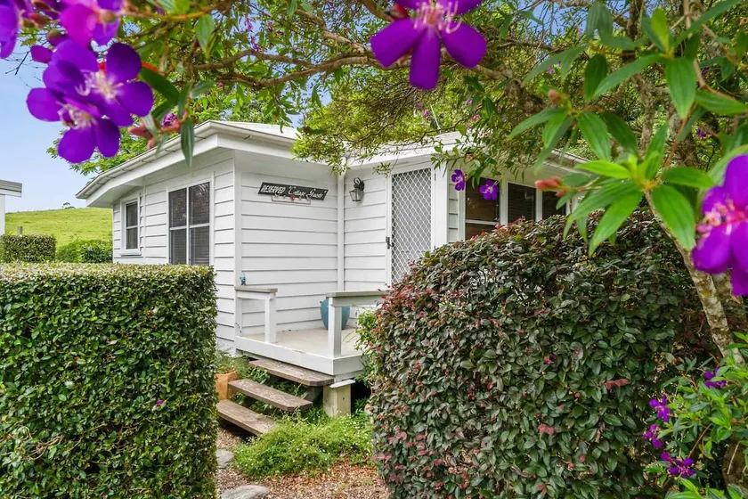 Maleny Cottage, Vintage Retreat - Image 1