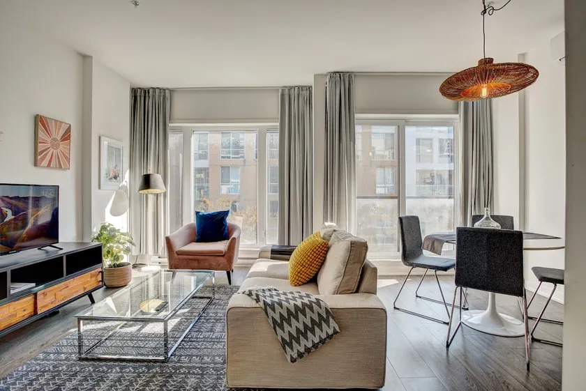 Downtown Loftern Residence - Image 1