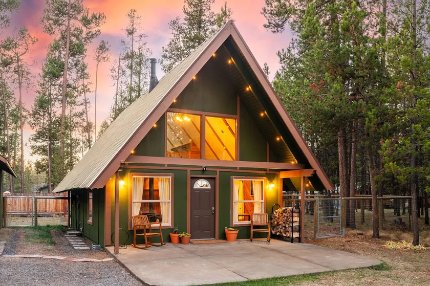 Black Duck Cabin - Image 1