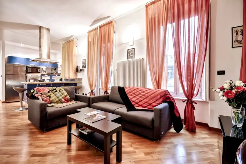 LuxRent Loft Lagrange - Image 1