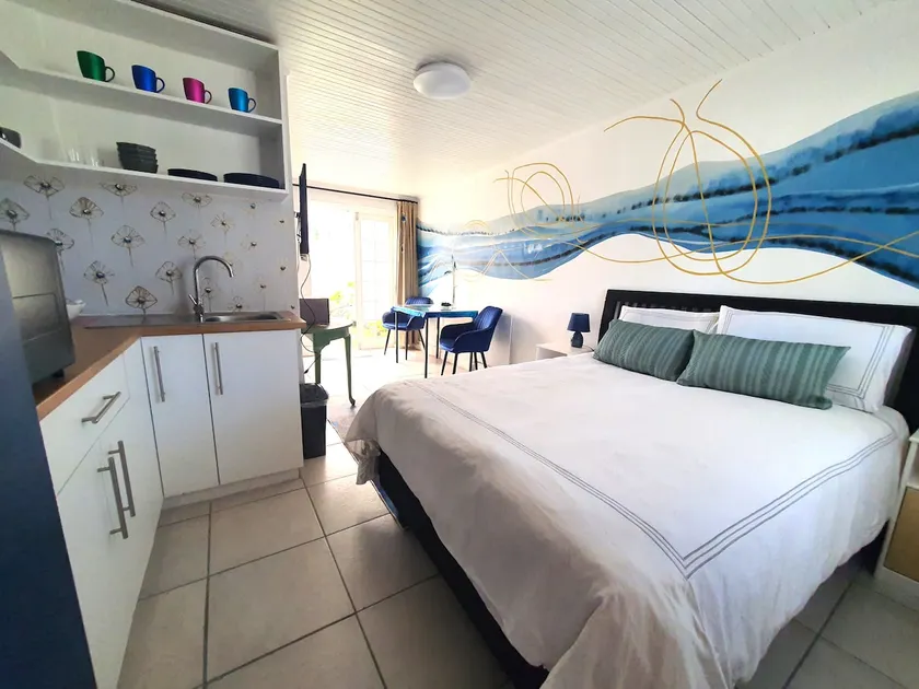 Suite-P - Image 1
