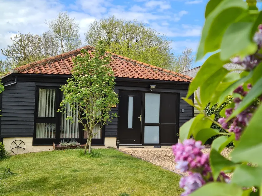 Orchard Barn- a South Norfolk Escape- Perfect for you and Your dog - Image 1