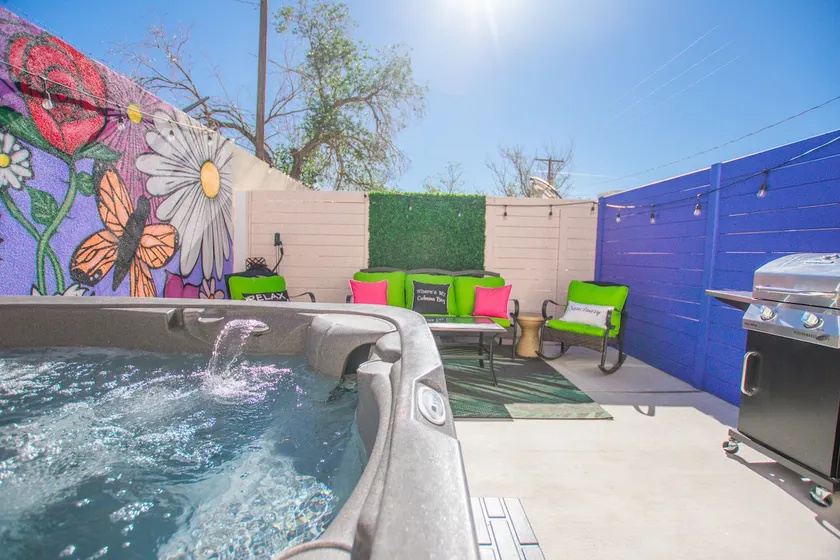 Bohemian ChiC SpaCation+Private HotTub+No Pet Fee! - Image 1