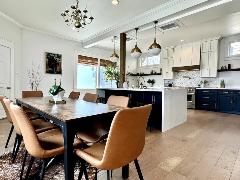 Elegant Garden District 4BR Home - Image 1