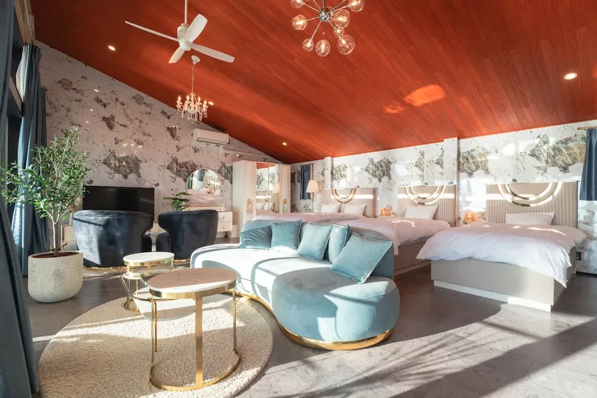 Beautiful Ocean and Sunset, Executive Triple, with Jacuzzi and BBQ, up to 4 people - Image 1