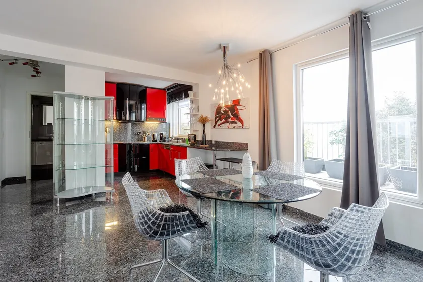 Apartment *roof terrace - 12 min to airport* - Image 1