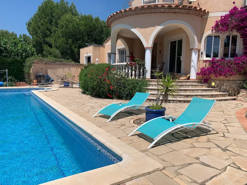 Casa Lorena, villa with large swimming pool, sea 3 km away - Image 1