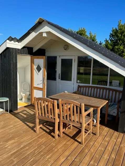 Cabin close to nature and the sea. - Image 1