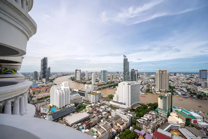 Skyline BKK Riverfront Retreat - Image 1